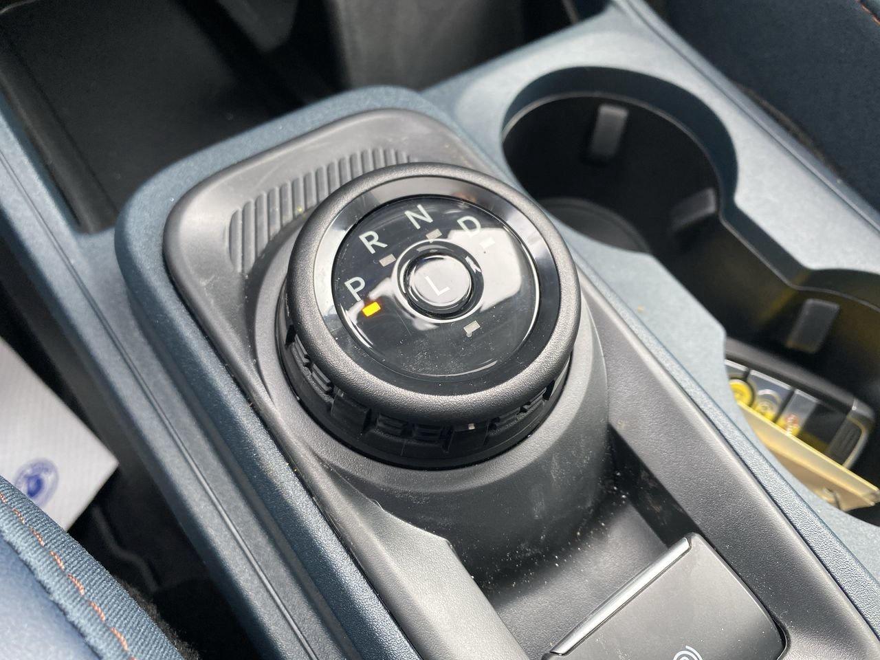 2026 Ford Maverick Hybrid Lariat Photo