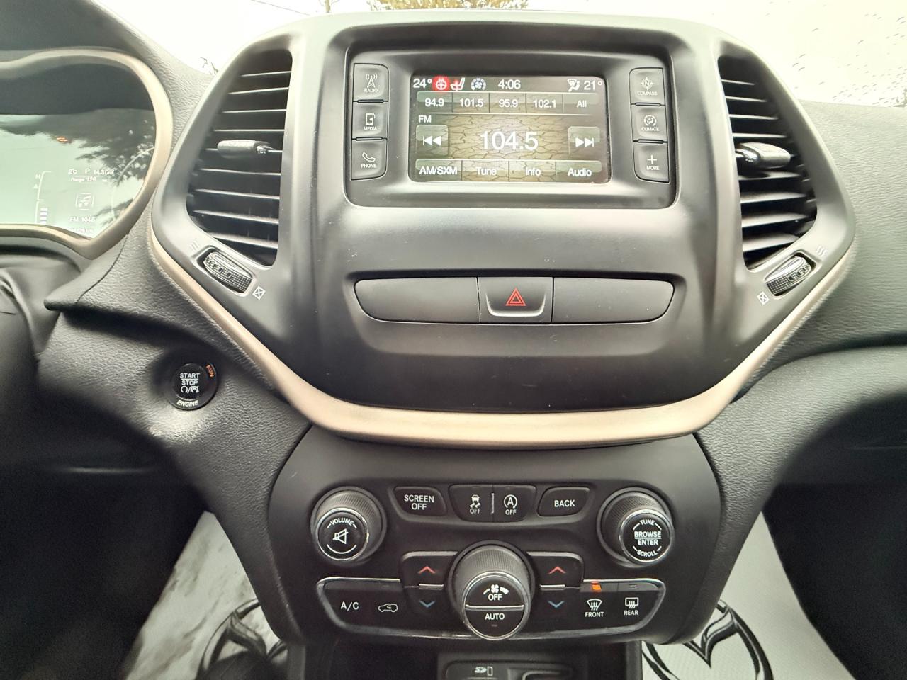 2016 Jeep Cherokee North 4dr 4x4 Photo