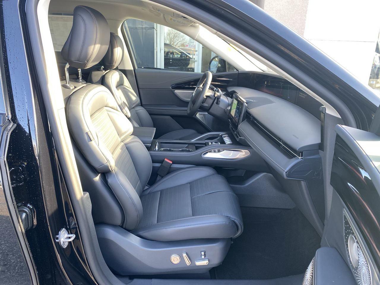 2026 Lincoln Nautilus RESERVE Photo