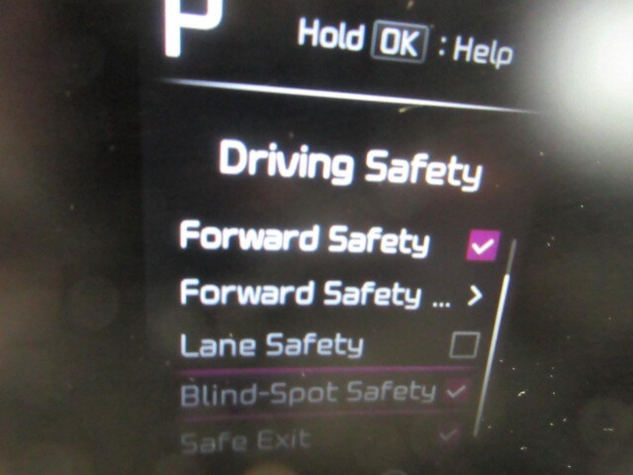 2024 Kia Seltos EX AWD, APPLE/ANDROID, HTD. SEATS, ALLOYS, 69K! Photo