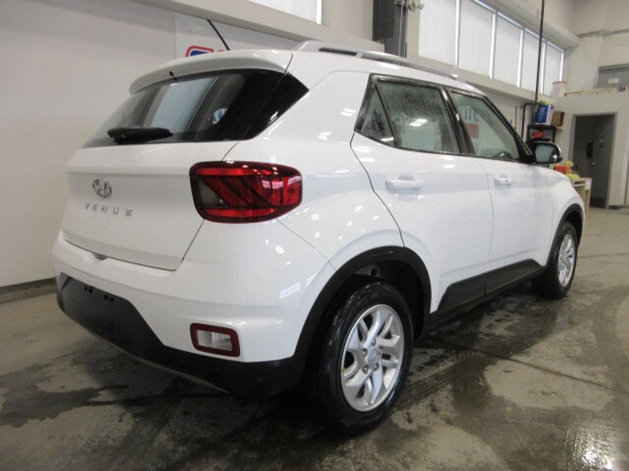 2024 Hyundai Venue PREFERRED, ALLOYS, HTD. SEATS, APPLE/ANDROID, 58K! Photo