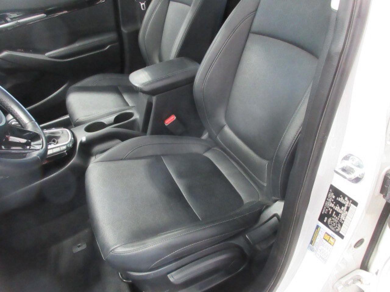 2024 Kia Seltos EX AWD, APPLE/ANDROID, HTD. SEATS, ALLOYS, 69K! Photo