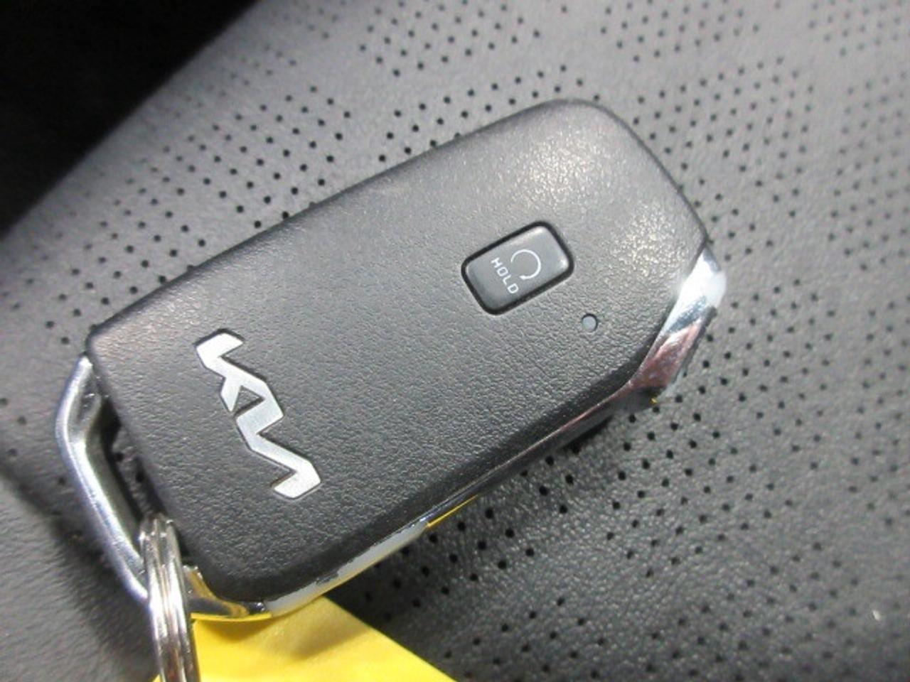2024 Kia Seltos EX AWD, APPLE/ANDROID, HTD. SEATS, ALLOYS, 69K! Photo