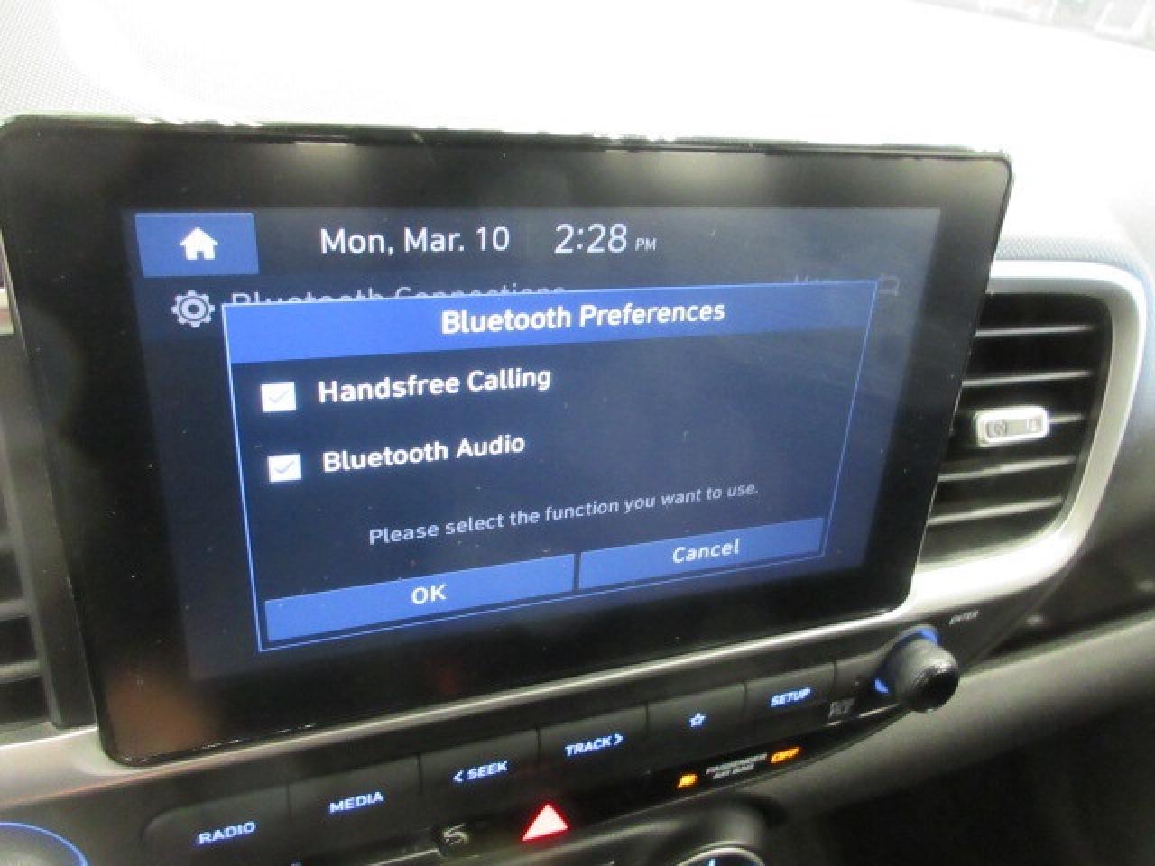 2024 Hyundai Venue PREFERRED, ALLOYS, HTD. SEATS, APPLE/ANDROID, 62K! Photo