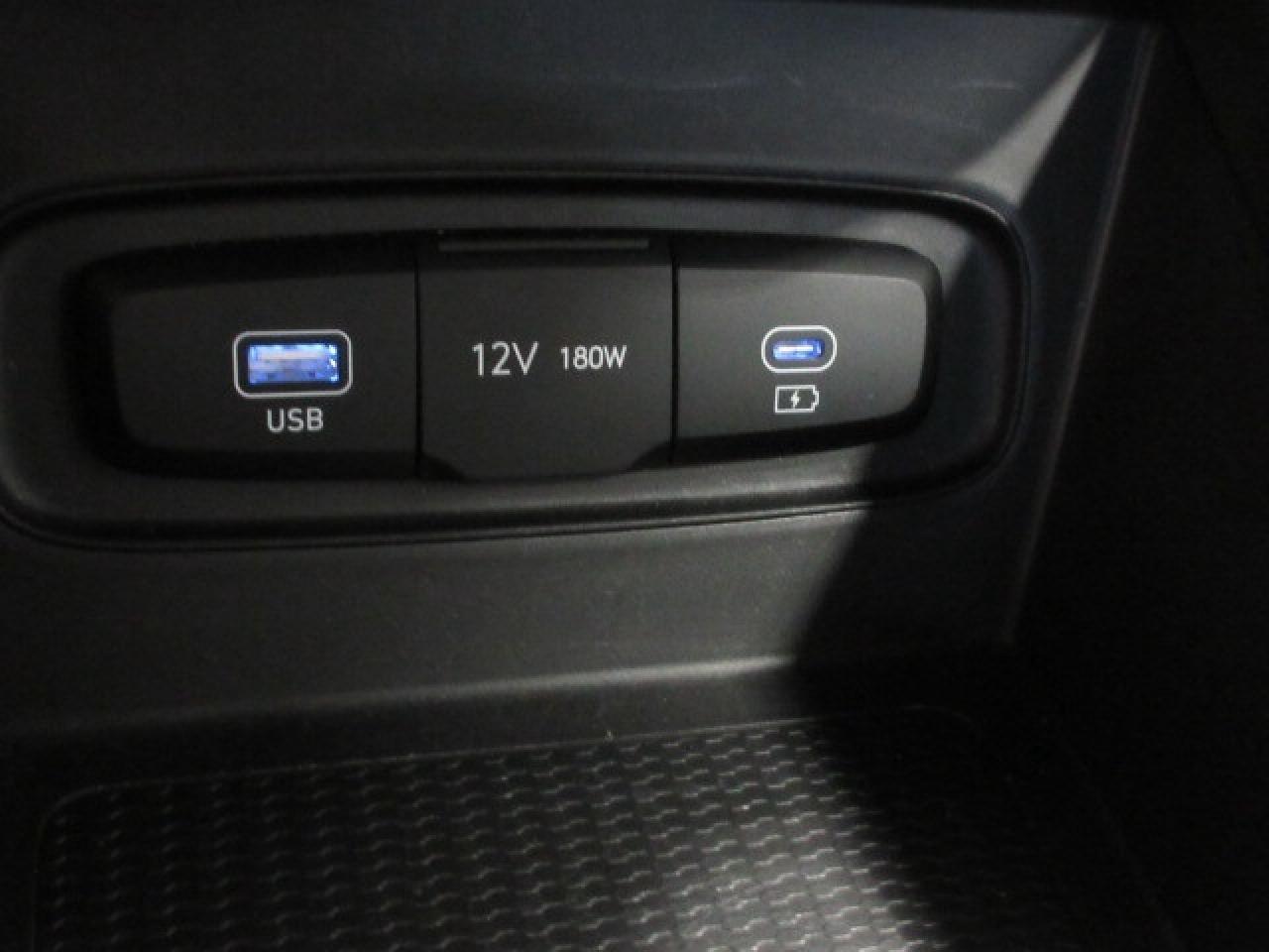 2024 Hyundai Venue PREFERRED, ALLOYS, HTD. SEATS, APPLE/ANDROID, 72K! Photo