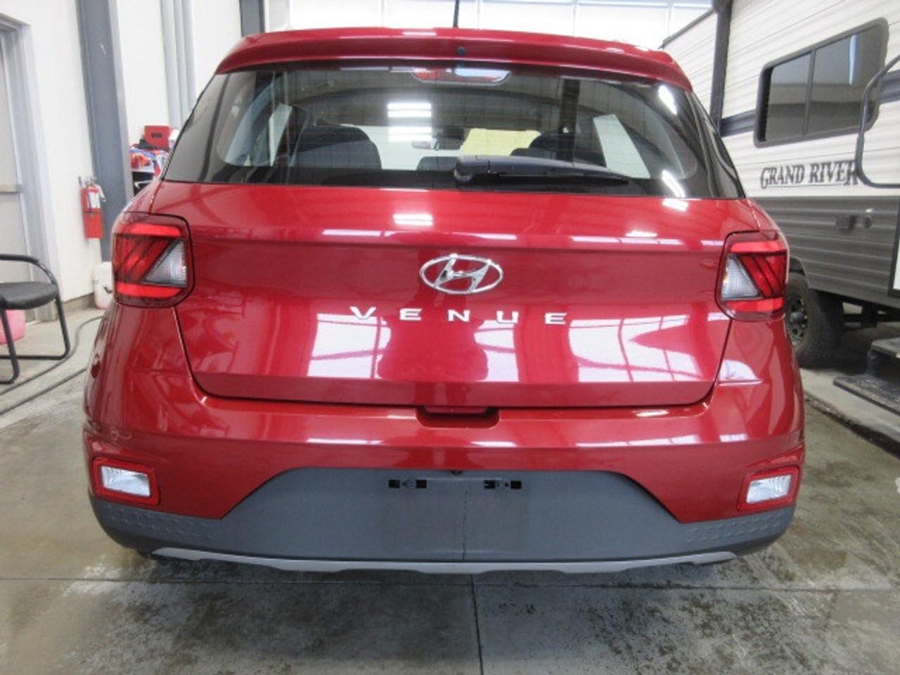 2024 Hyundai Venue PREFERRED, ALLOYS, HTD. SEATS, APPLE/ANDROID, 72K! Photo