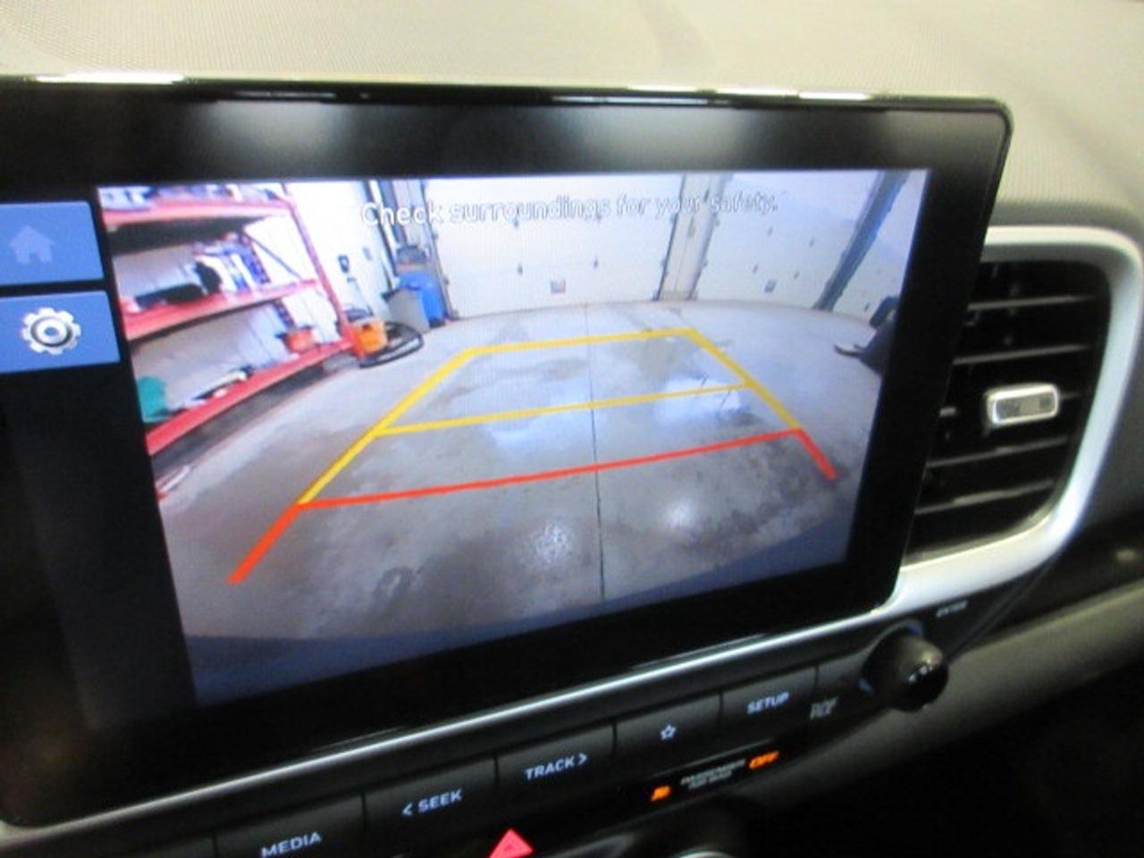 2024 Hyundai Venue PREFERRED, ALLOYS, HTD. SEATS, APPLE/ANDROID, 72K! Photo