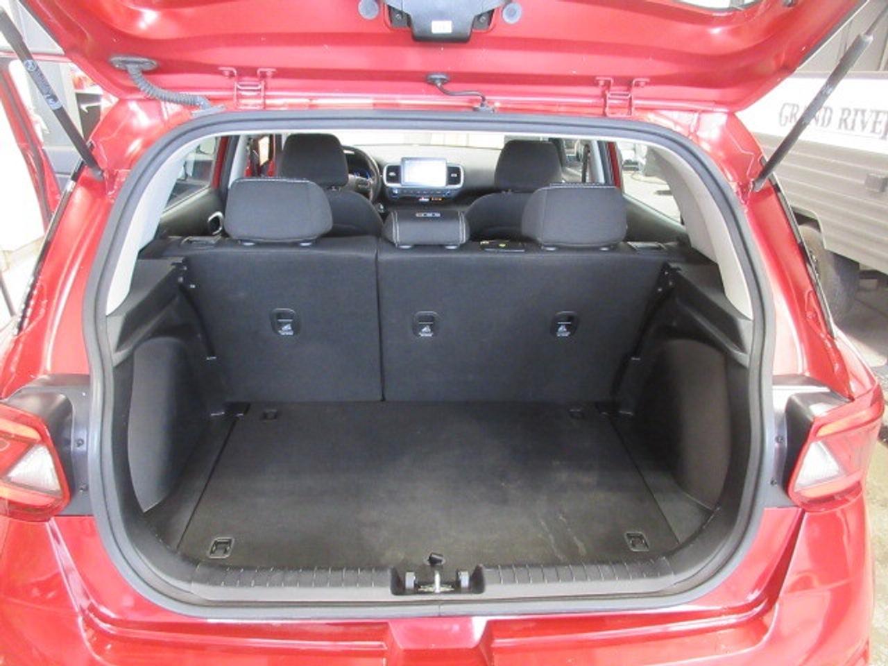 2024 Hyundai Venue PREFERRED, ALLOYS, HTD. SEATS, APPLE/ANDROID, 72K! Photo