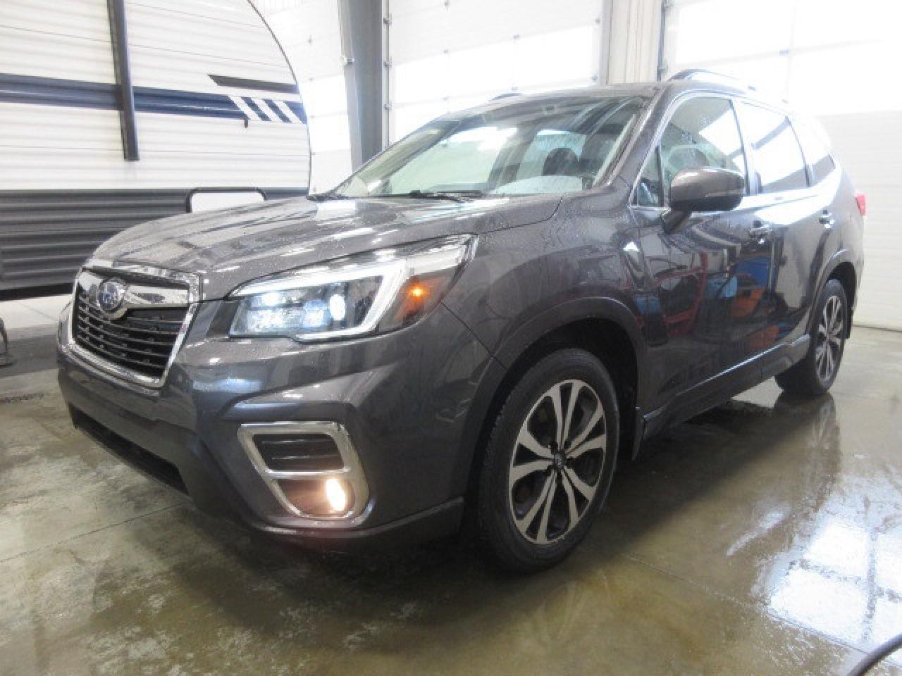 2021 Subaru Forester 2.5i LIMITED W/NAV, EYESIGHT, ROOF, LEATHER, 73K! Photo