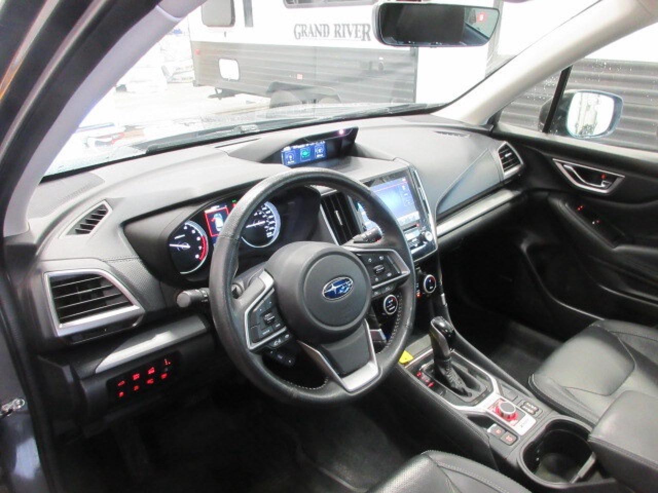 2021 Subaru Forester 2.5i LIMITED W/NAV, EYESIGHT, ROOF, LEATHER, 73K! Photo