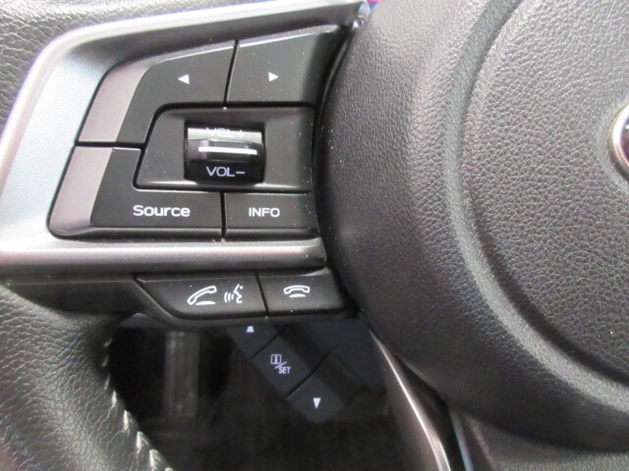 2021 Subaru Forester 2.5i LIMITED W/NAV, EYESIGHT, ROOF, LEATHER, 73K! Photo