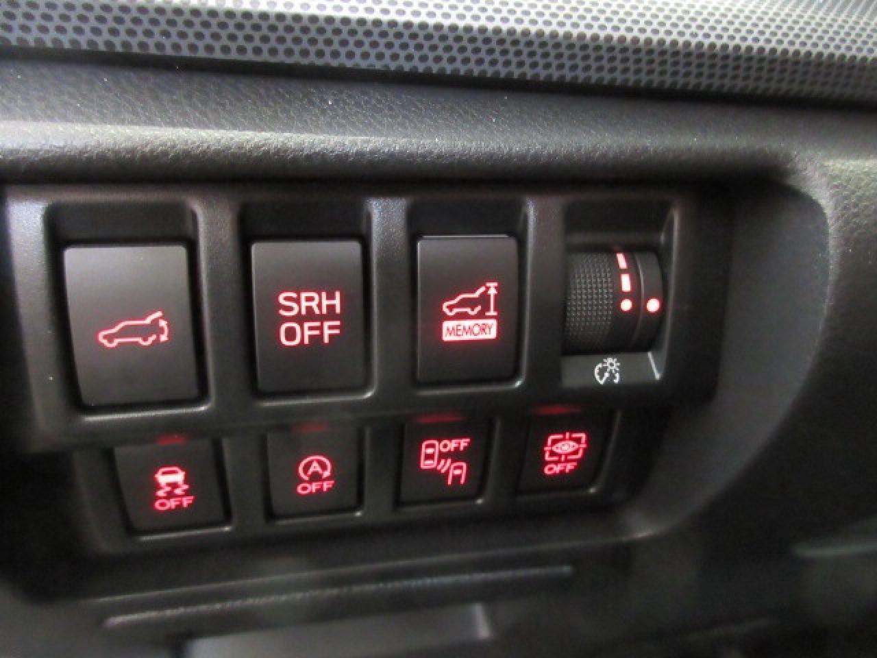 2021 Subaru Forester 2.5i LIMITED W/NAV, EYESIGHT, ROOF, LEATHER, 73K! Photo