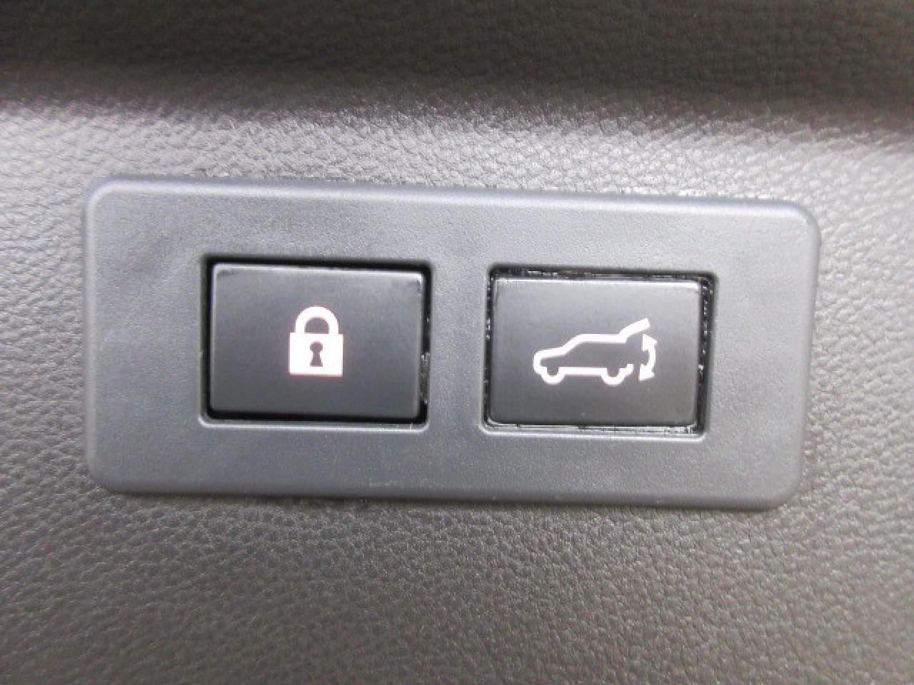 2021 Subaru Forester 2.5i LIMITED W/NAV, EYESIGHT, ROOF, LEATHER, 73K! Photo