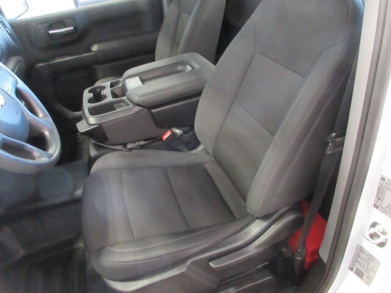 2024 Chevrolet Silverado 1500 2WD 5.3L LONGBOX REG CAB, A/C, APPLE/ANDROID, 10K! Photo