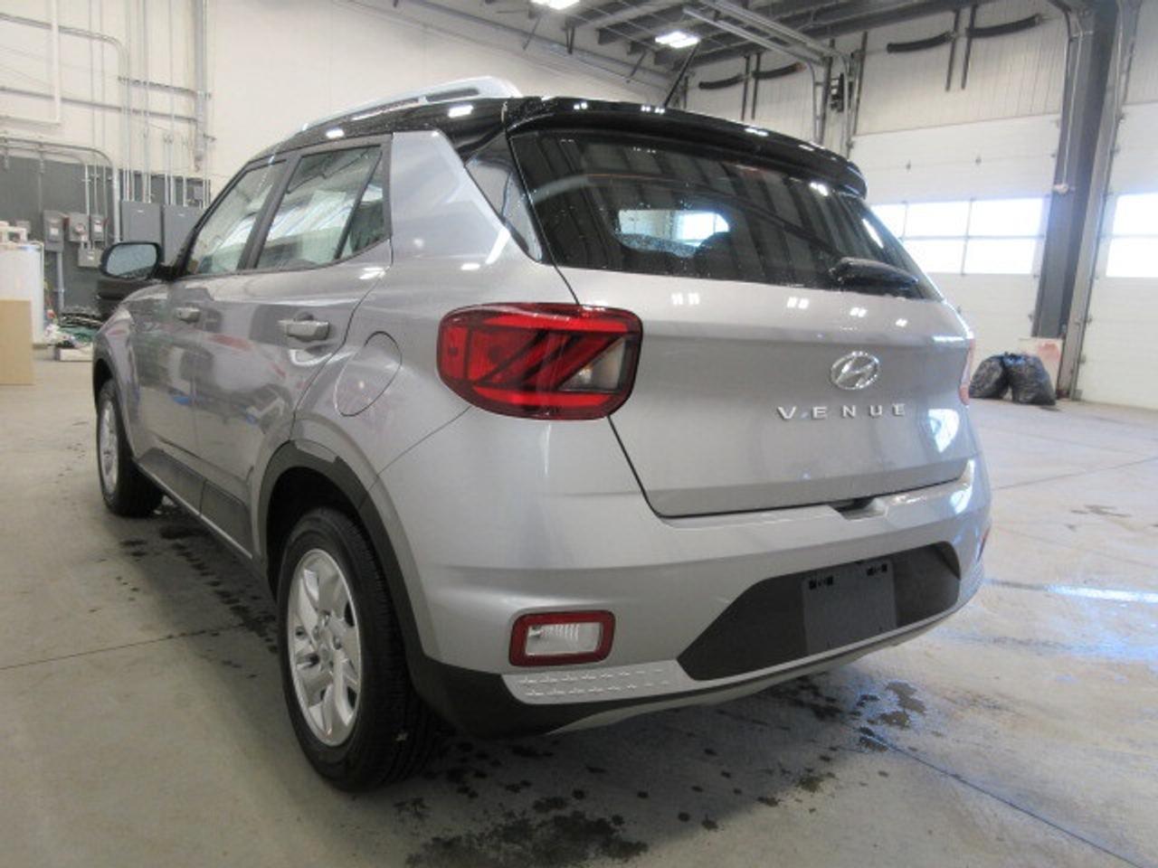 2024 Hyundai Venue PREFERRED, ALLOYS, HTD. SEATS, APPLE/ANDROID, 66K! Photo