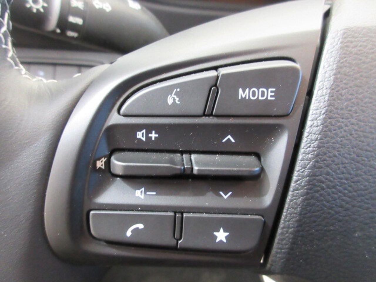 2024 Hyundai Venue PREFERRED, ALLOYS, HTD. SEATS, APPLE/ANDROID, 66K! Photo