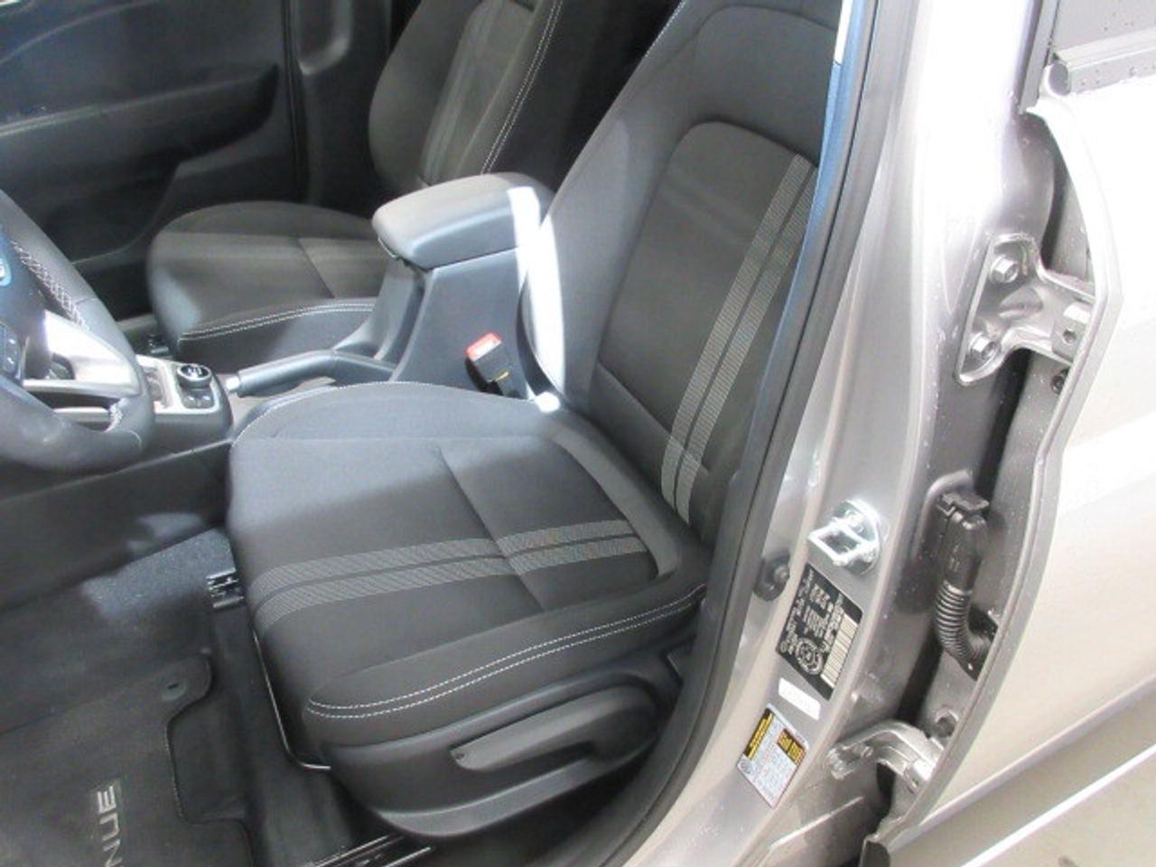 2024 Hyundai Venue PREFERRED, ALLOYS, HTD. SEATS, APPLE/ANDROID, 66K! Photo