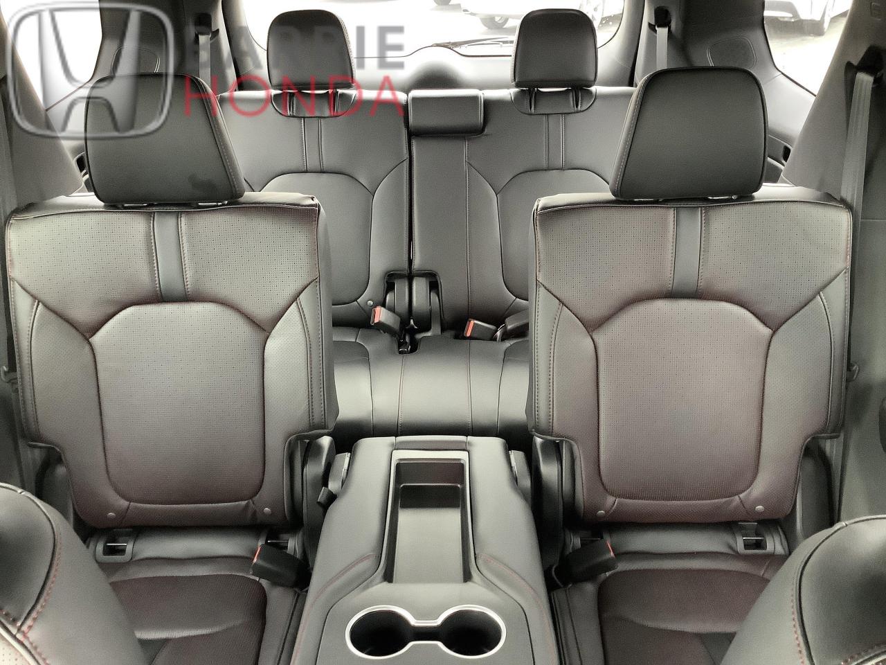 2026 Honda Pilot Black Edition 4dr All-Wheel Drive Photo