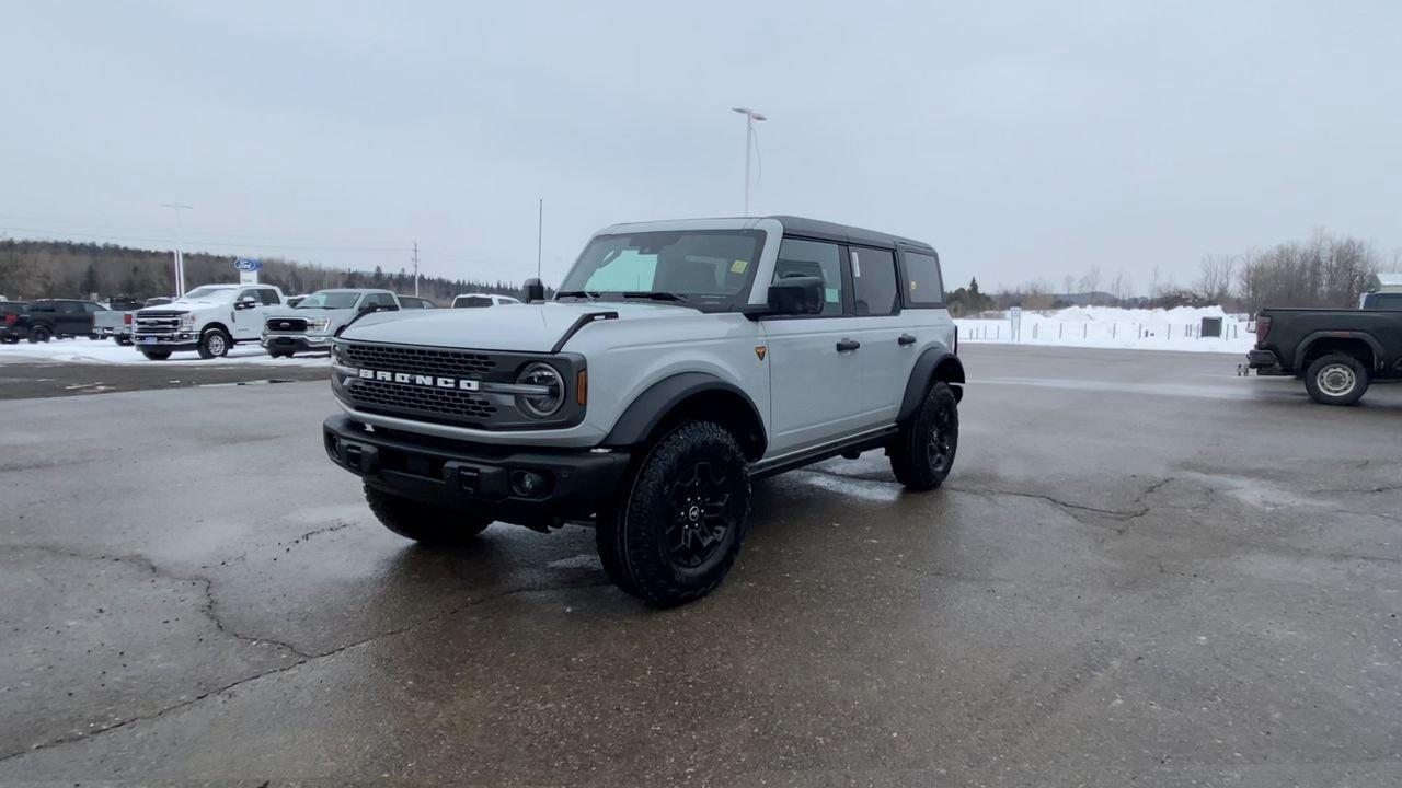 2026 Ford Bronco 4 Door Badlands Photo