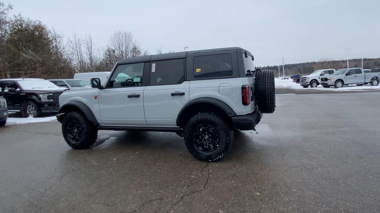 2026 Ford Bronco 4 Door Badlands Photo
