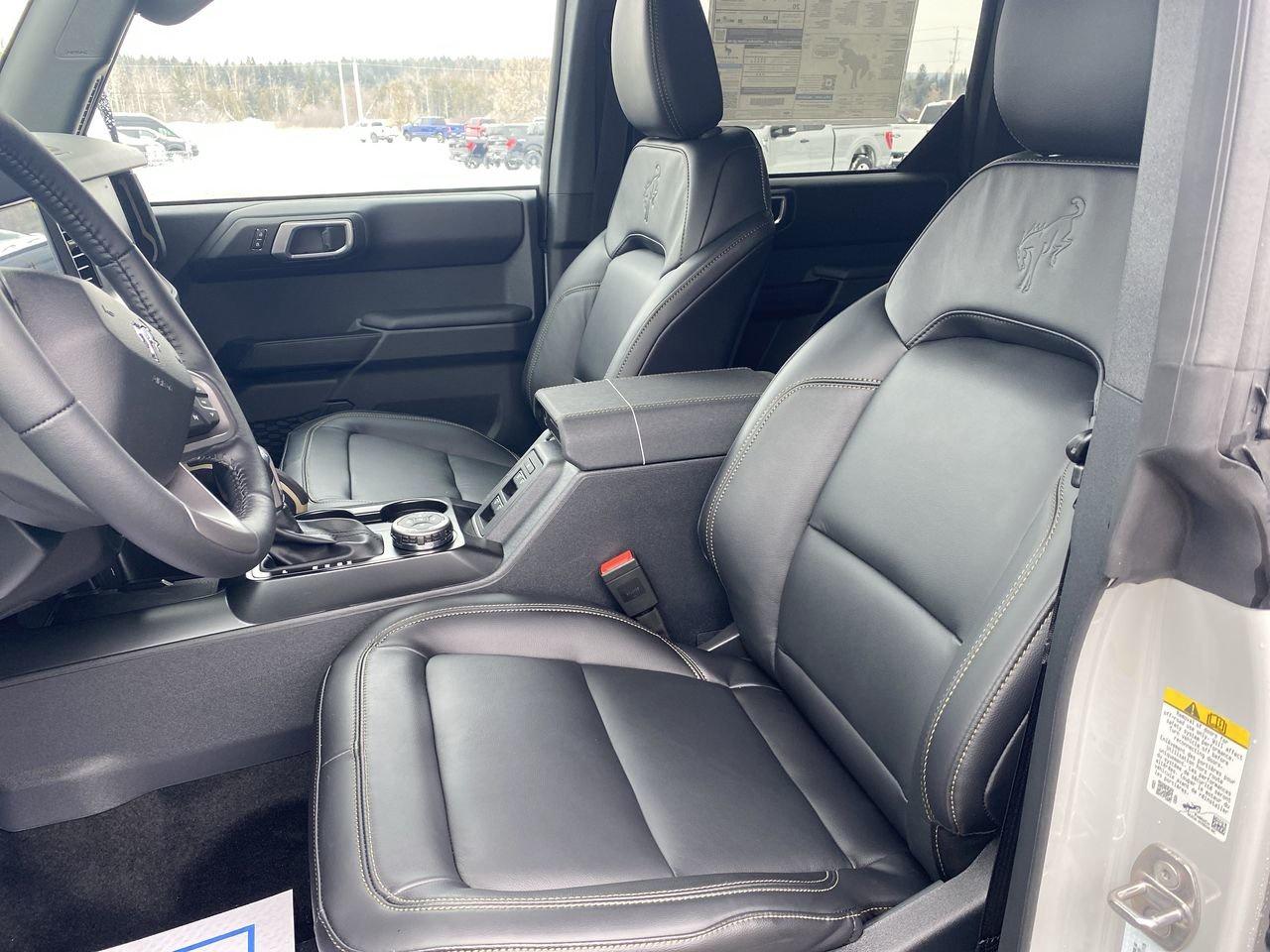 2026 Ford Bronco 4 Door Badlands Photo