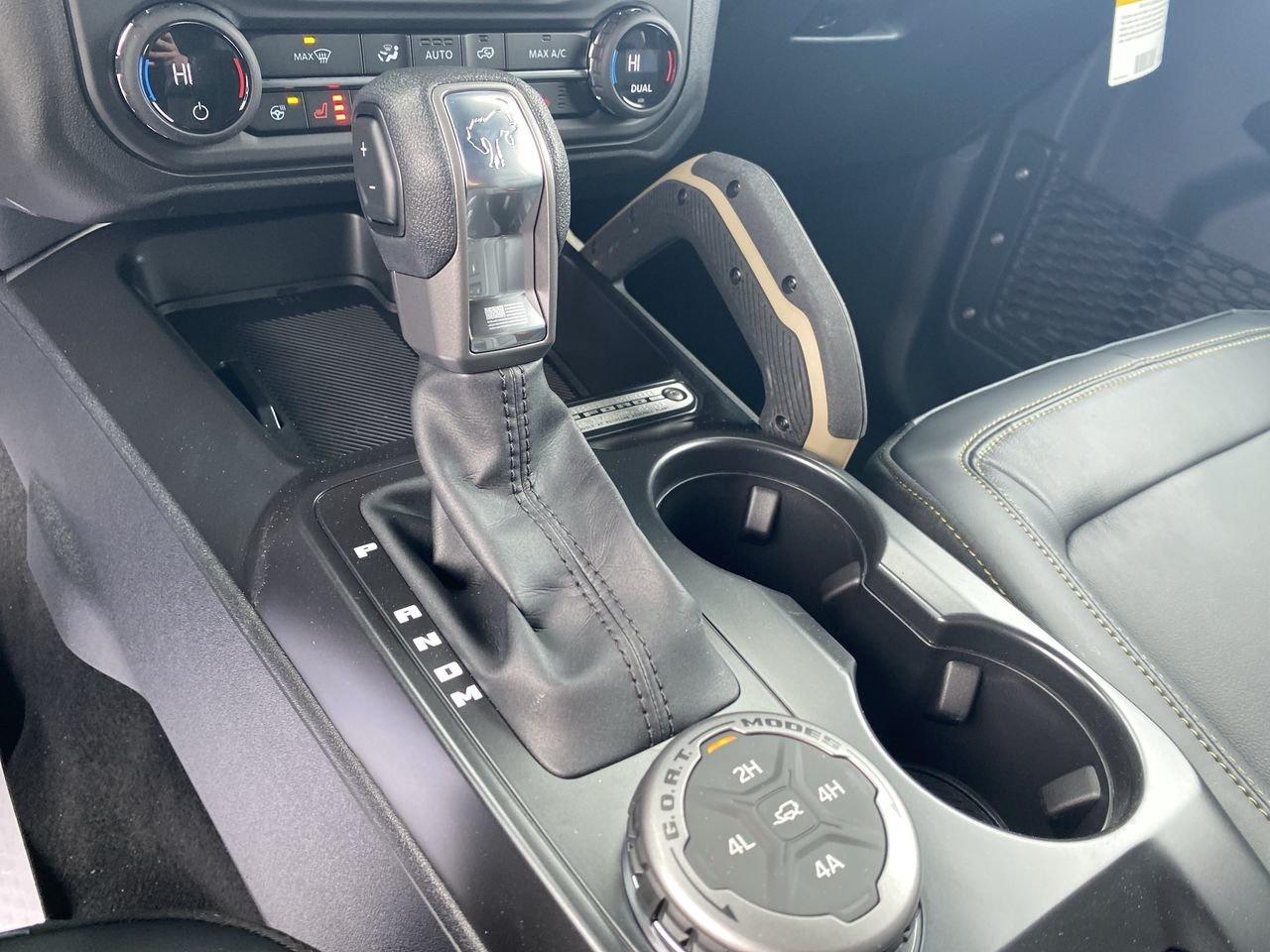 2026 Ford Bronco 4 Door Badlands Photo