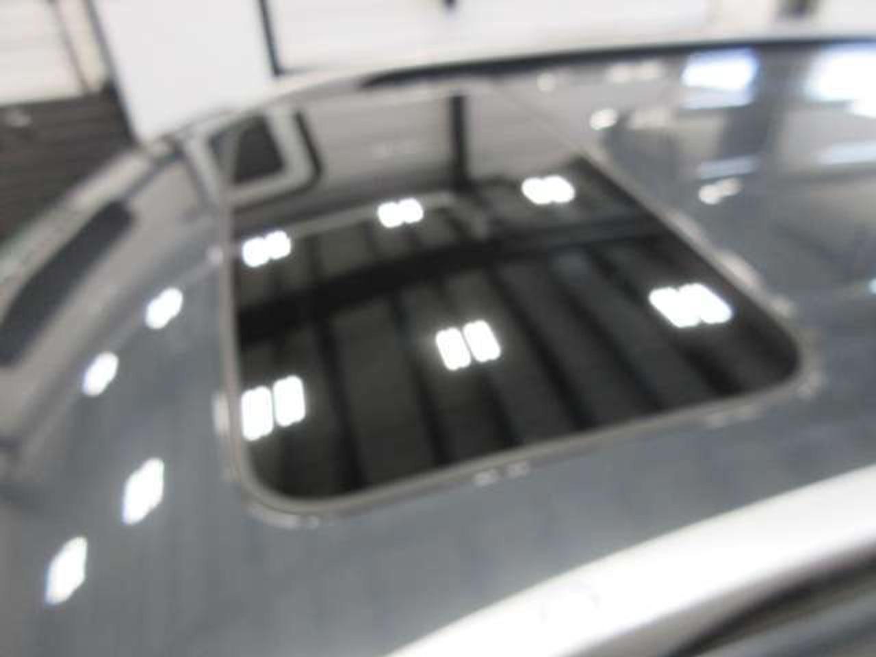 2024 Kia Seltos EX AWD, ROOF, HEATED LEATHER, APPLE/ANDROID, 70K! Photo
