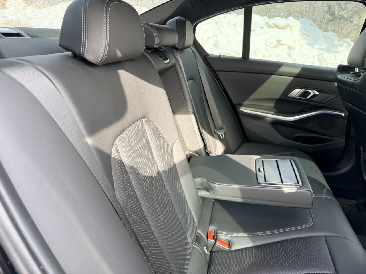 2023 BMW 330 i xDrive 4dr All-Wheel Drive Sedan Photo