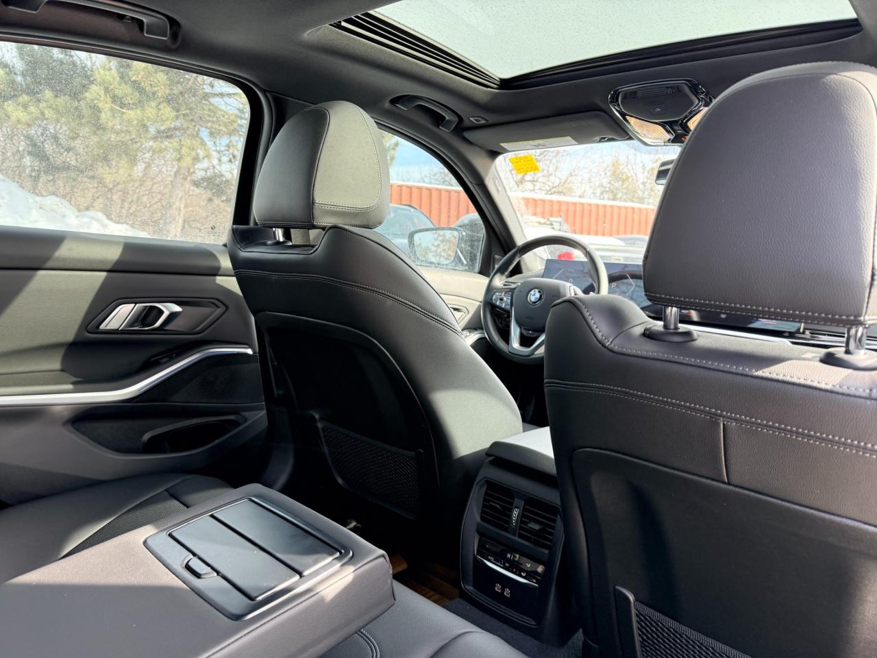 2023 BMW 330 i xDrive 4dr All-Wheel Drive Sedan Photo