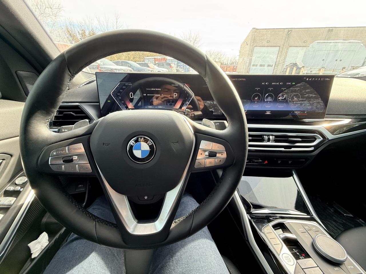 2023 BMW 330 i xDrive 4dr All-Wheel Drive Sedan Photo