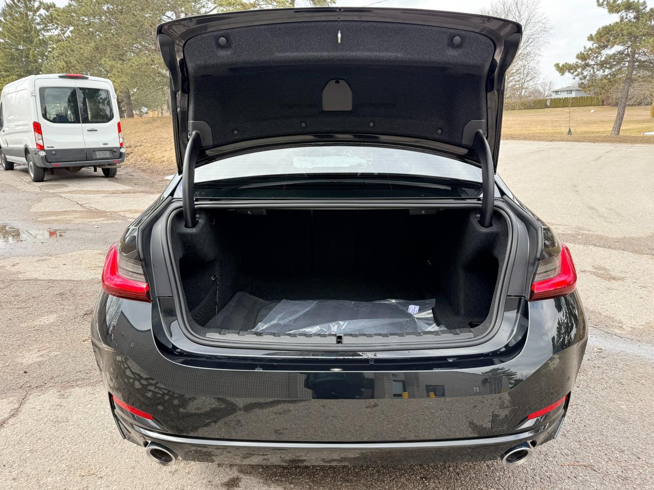 2023 BMW 330 i xDrive 4dr All-Wheel Drive Sedan Photo