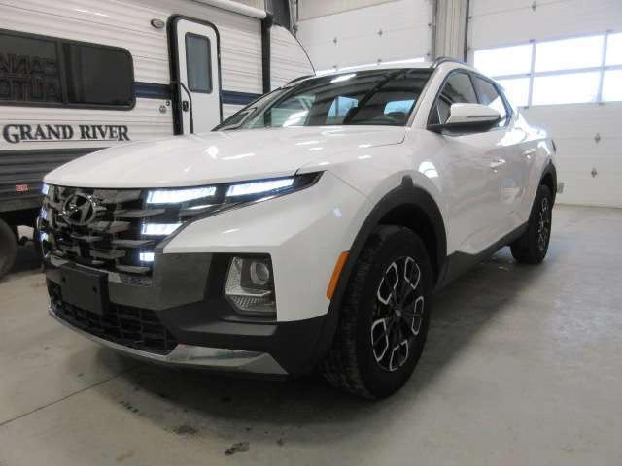 2024 Hyundai Santa Cruz PREFERRED AWD, 2.5T, NAV, APPLE/ANDROID, 63K! Photo3