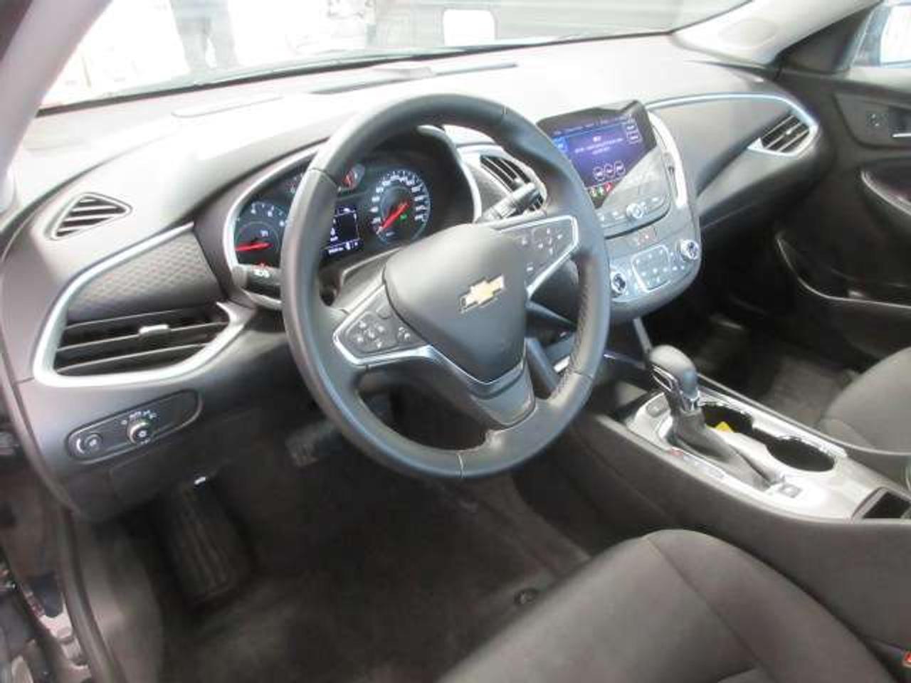 2024 Chevrolet Malibu LT, APPLE/ANDROID, A/C, BT, CAMERA, ALLOYS, 59K! Photo