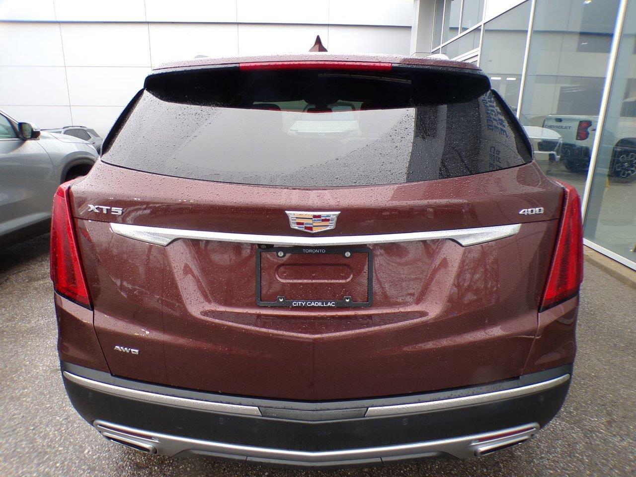 2022 Cadillac XT5 Premium Luxury 4dr All-Wheel Drive Photo4
