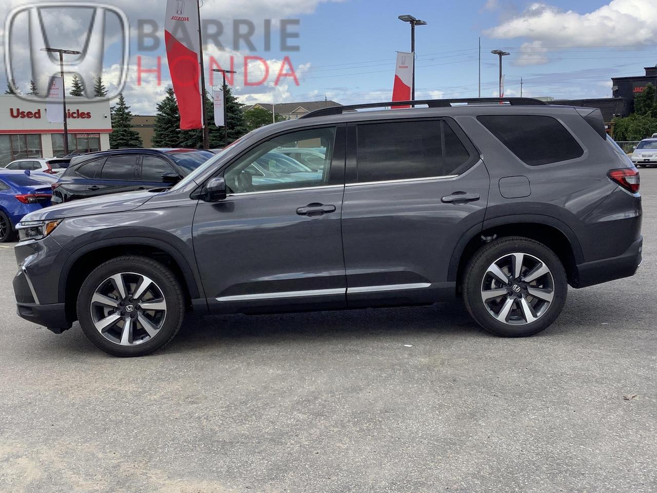 2026 Honda Pilot Touring 4dr All-Wheel Drive Photo