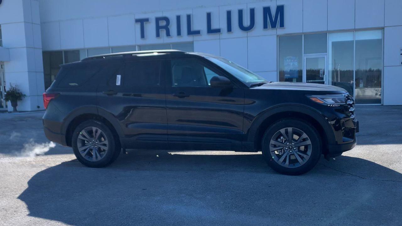 2026 Ford Explorer Active Photo