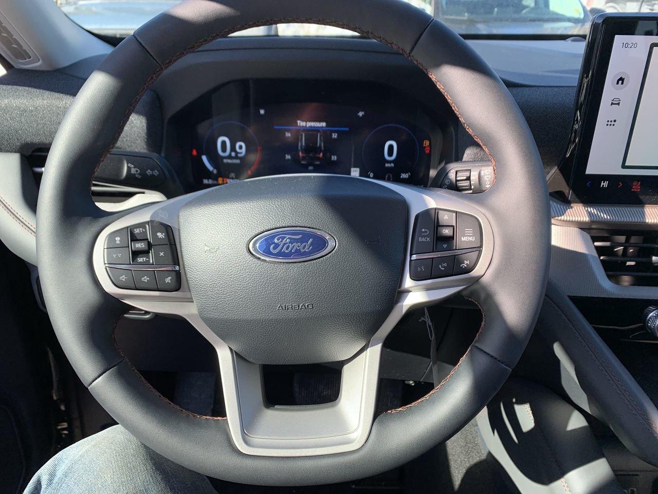 2026 Ford Explorer Active Photo
