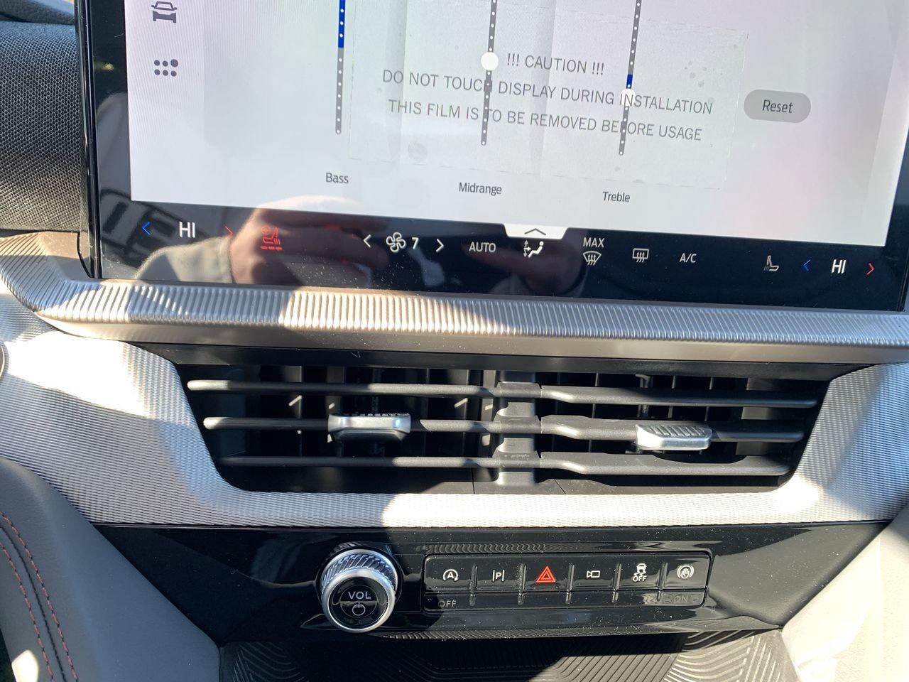 2026 Ford Explorer Active Photo