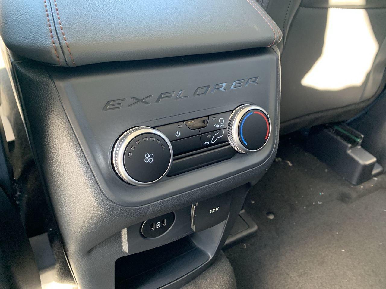 2026 Ford Explorer Active Photo
