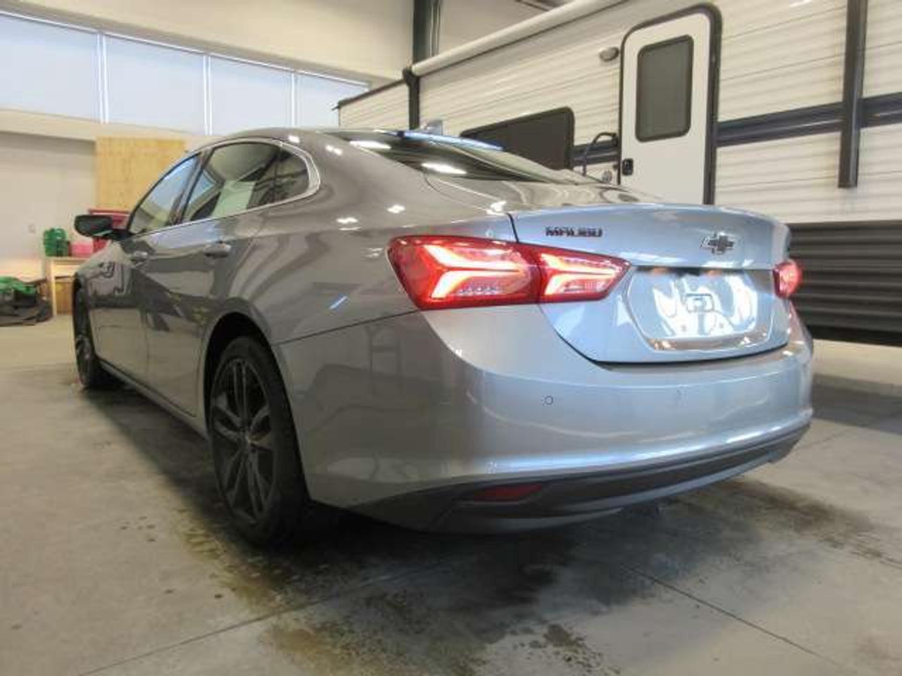 2024 Chevrolet Malibu LT, APPLE/ANDROID, A/C, BT, ALLOYS, 59K! Photo