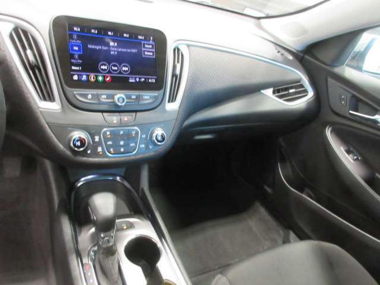 2024 Chevrolet Malibu LT, APPLE/ANDROID, A/C, BT, ALLOYS, 59K! Photo