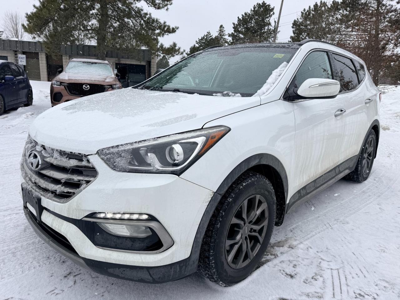 2017 Hyundai Santa Fe Sport 2.0T Limited (A6) 4dr All-Wheel Drive Photo0