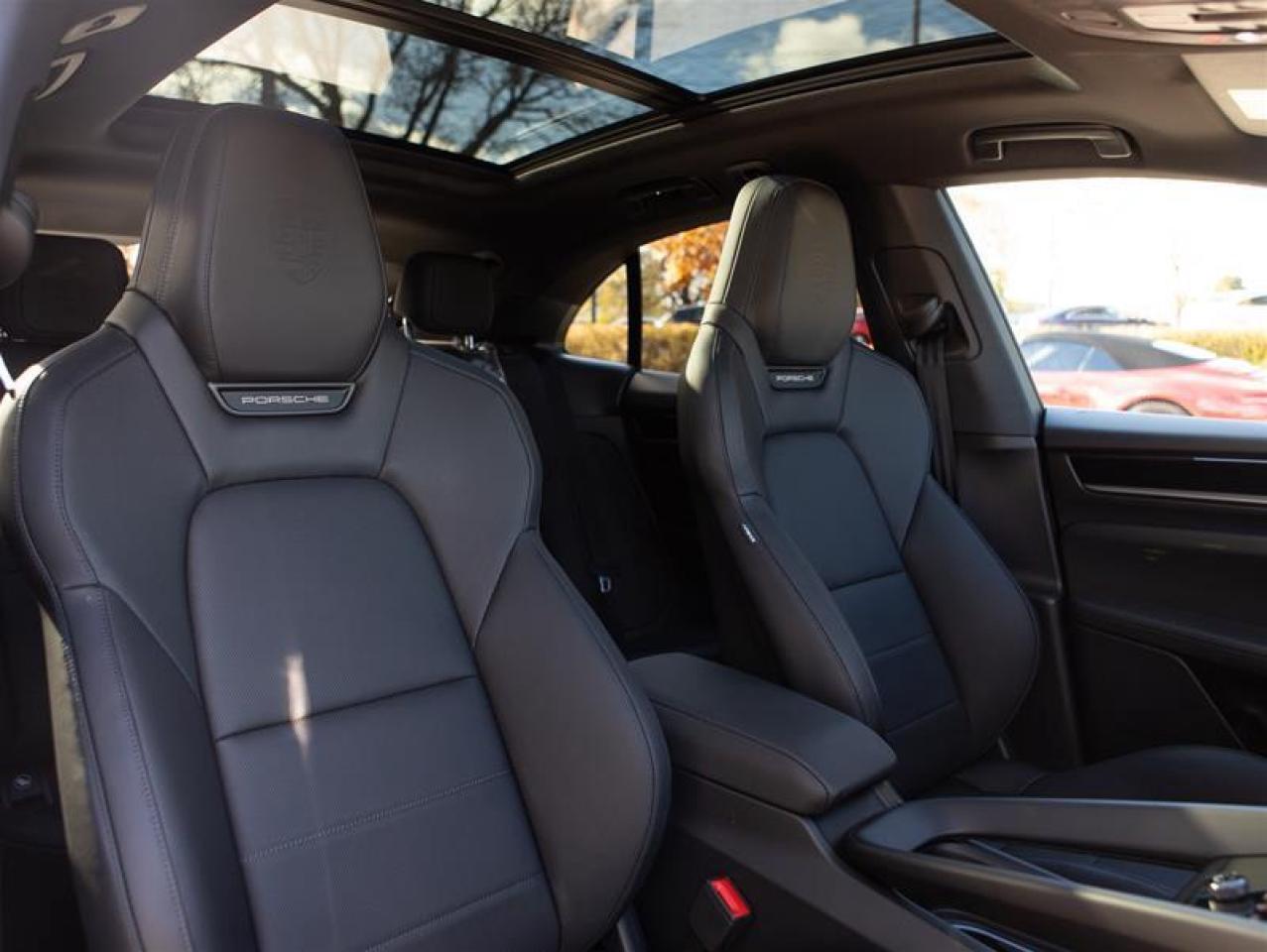 2024 Porsche Macan Electric 4 AWD Photo