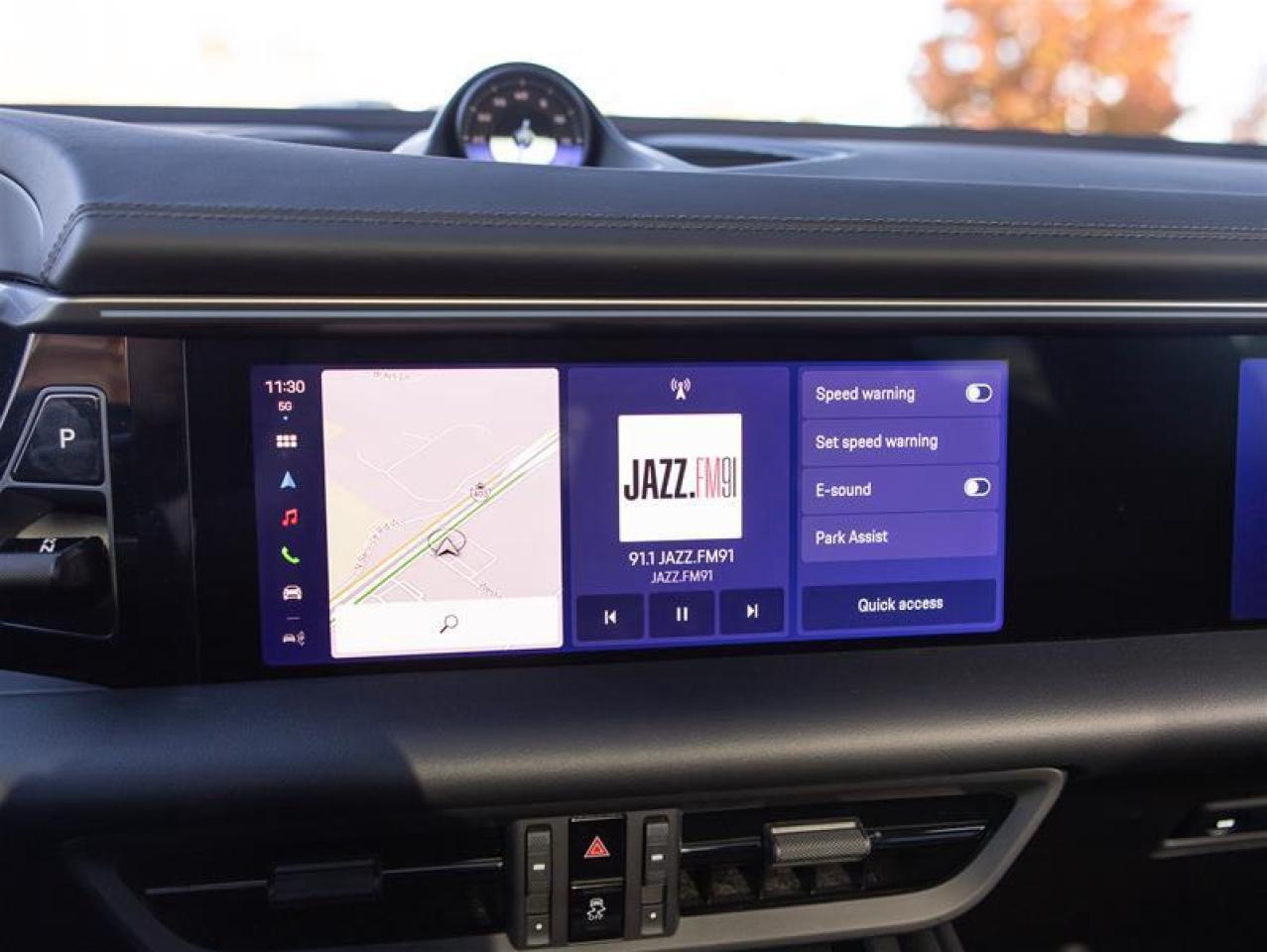 2024 Porsche Macan Electric 4 AWD Photo