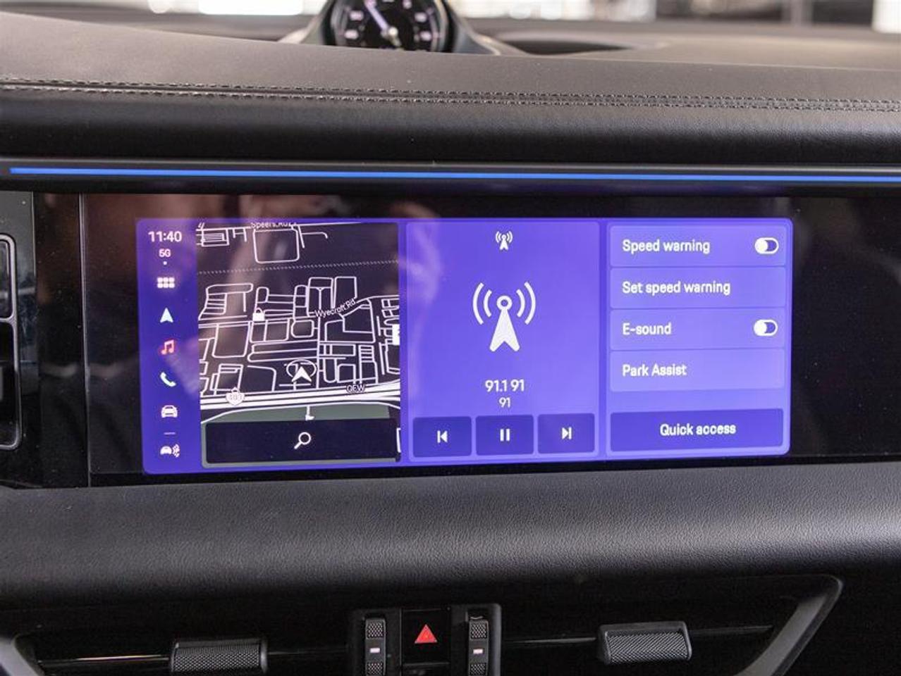 2024 Porsche Macan Electric 4 AWD Photo
