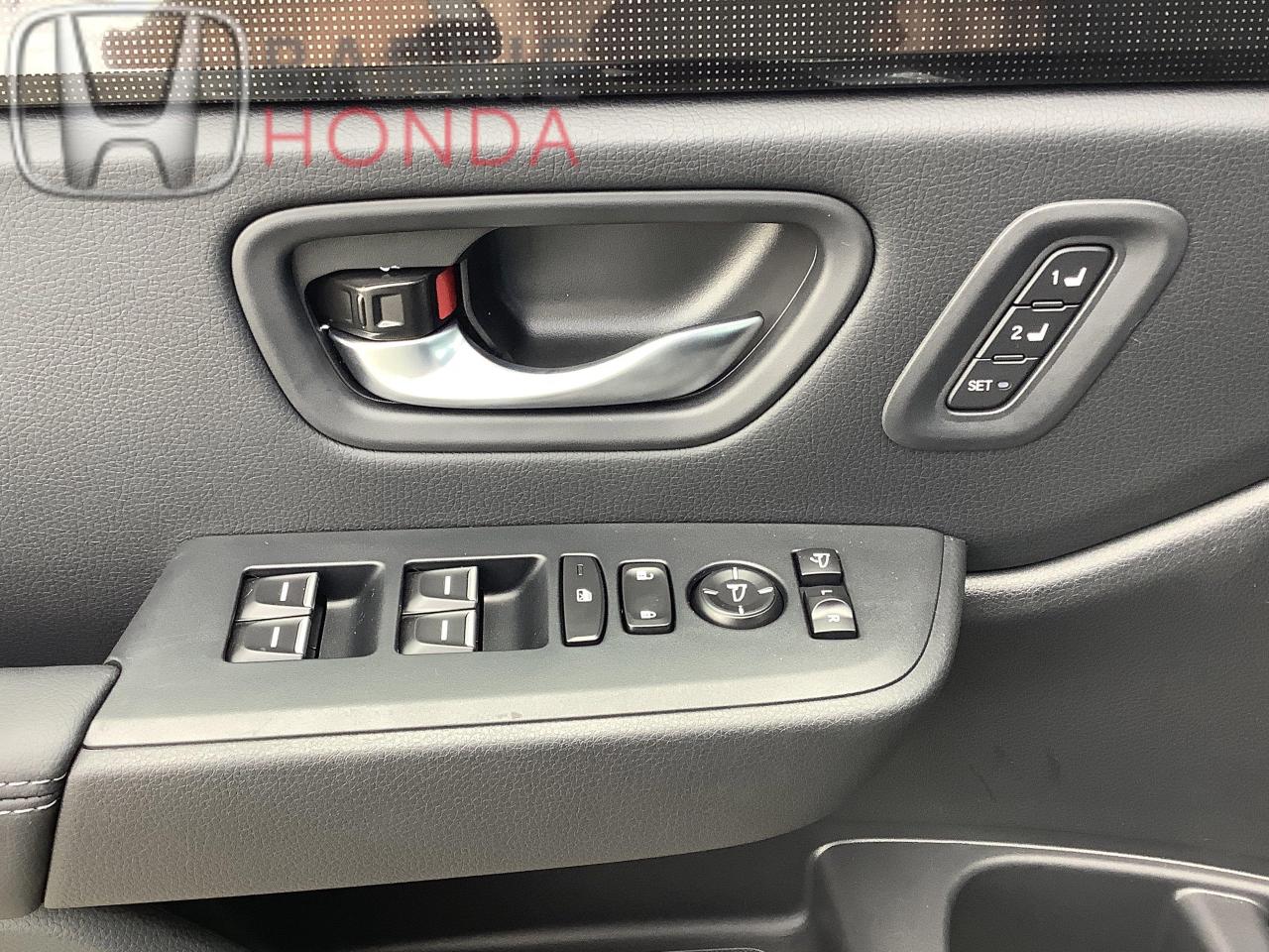 2026 Honda Pilot Touring 4dr All-Wheel Drive Photo