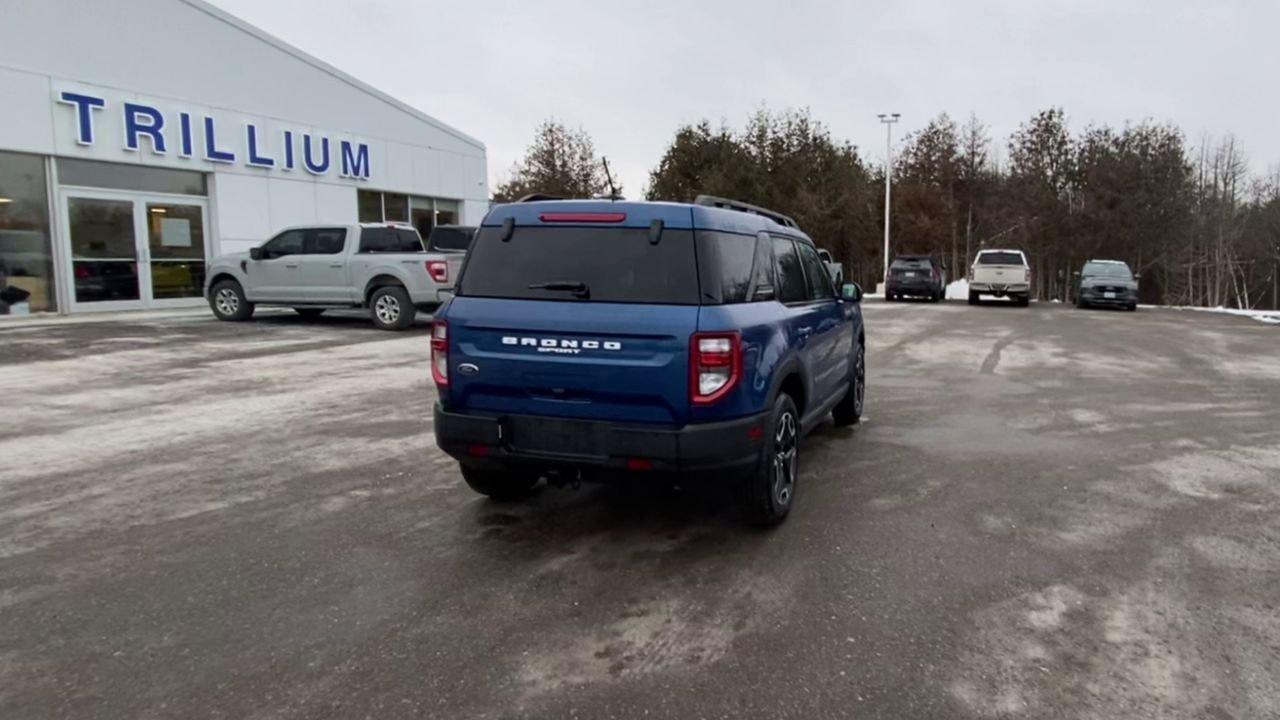 2023 Ford Bronco Sport Outer Banks Photo2