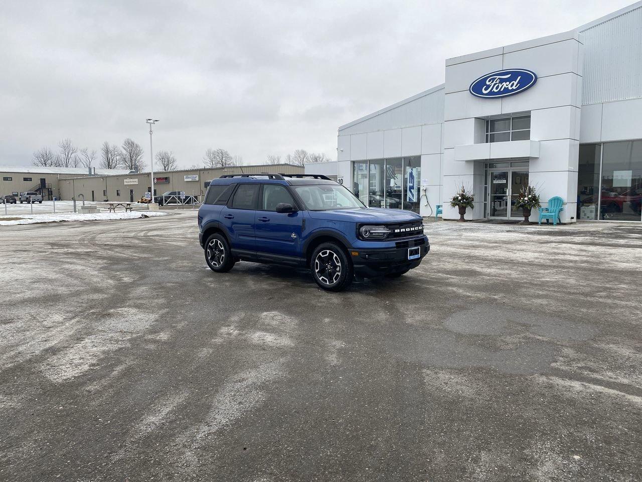 2023 Ford Bronco Sport Outer Banks Photo0