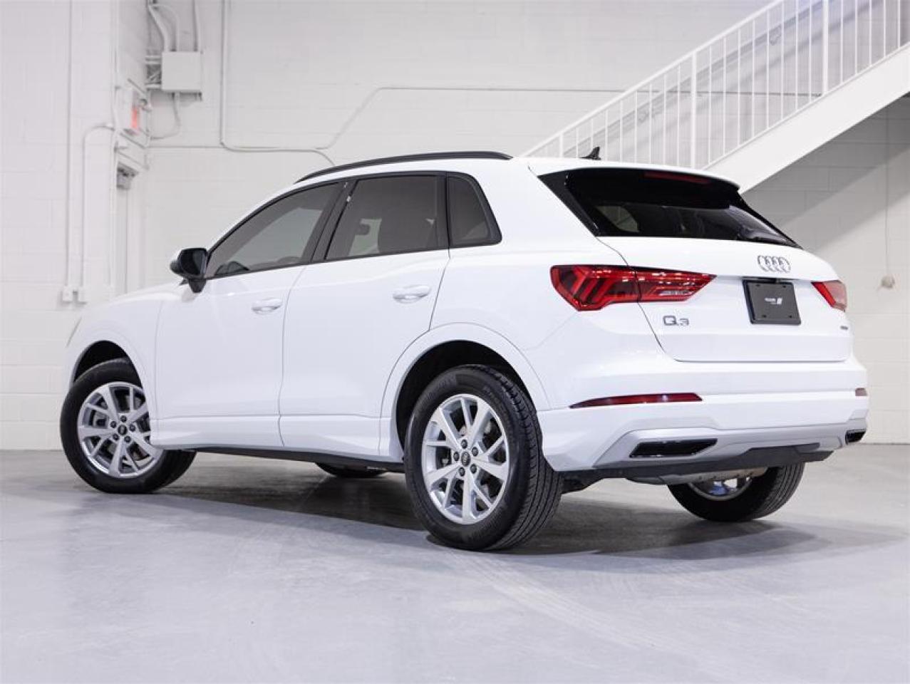 2022 Audi Q3 45 2.0T Komfort quattro 8sp Tiptronic Photo