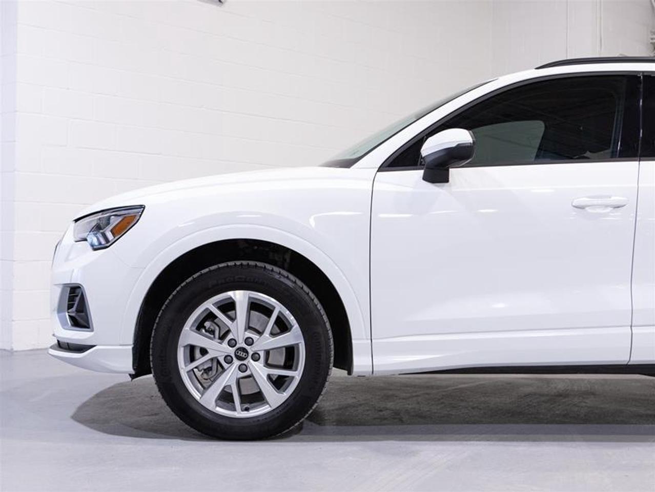 2022 Audi Q3 45 2.0T Komfort quattro 8sp Tiptronic Photo